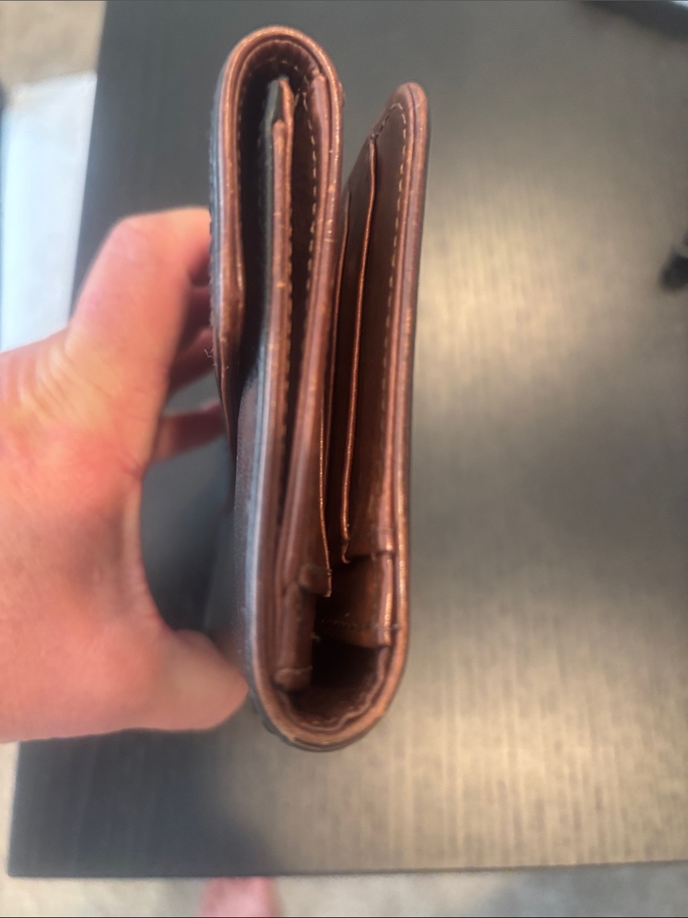 Michael Kors Black Leather Continental Wallet with Brown Snap Tab - Picture 3 of 7